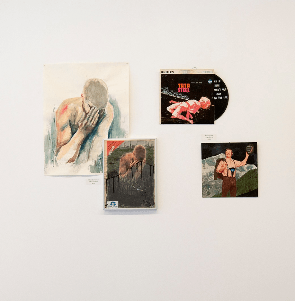 meerdere werken aan de muur ophangen